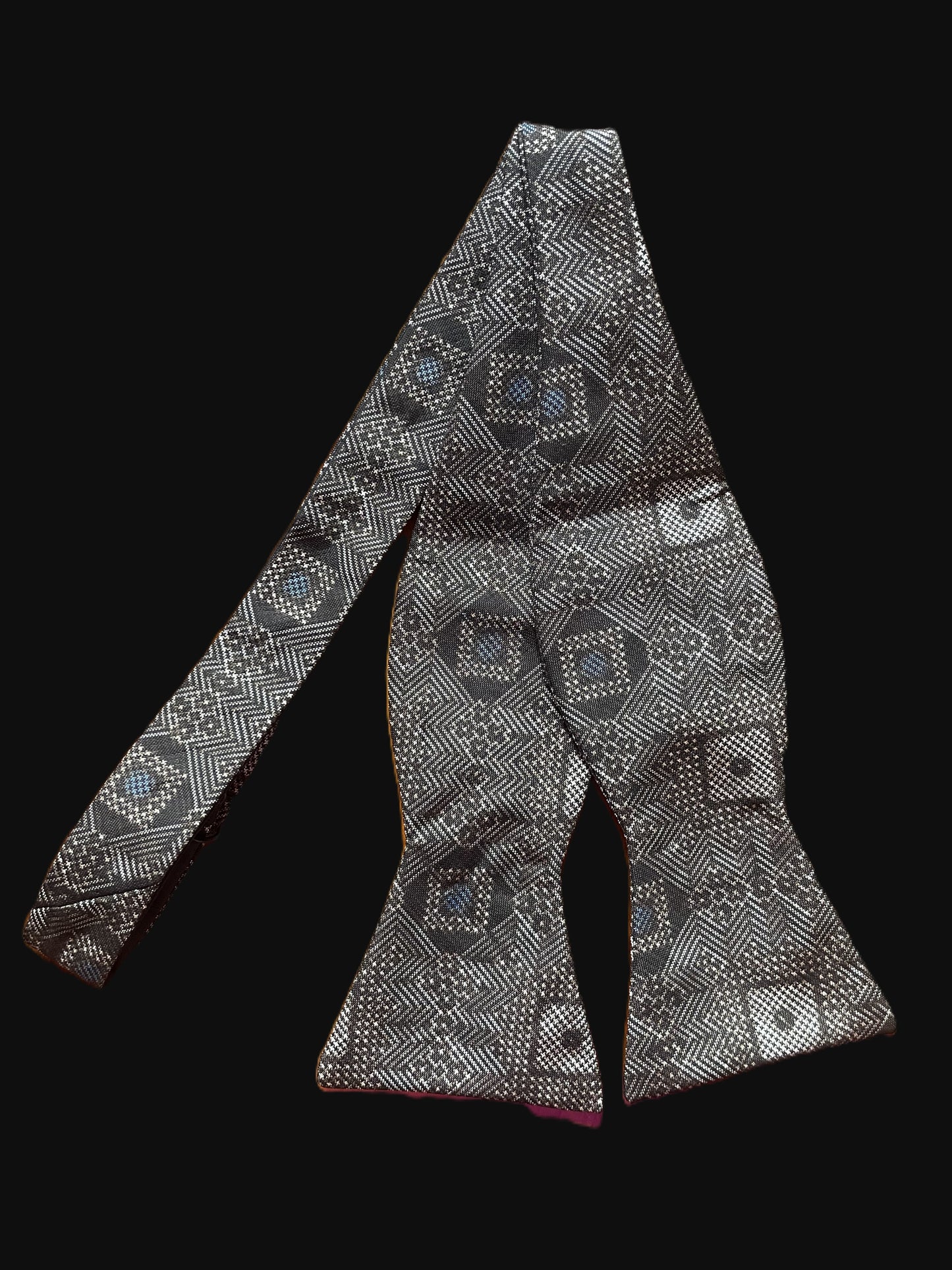 Bow Tie (100% Silk)