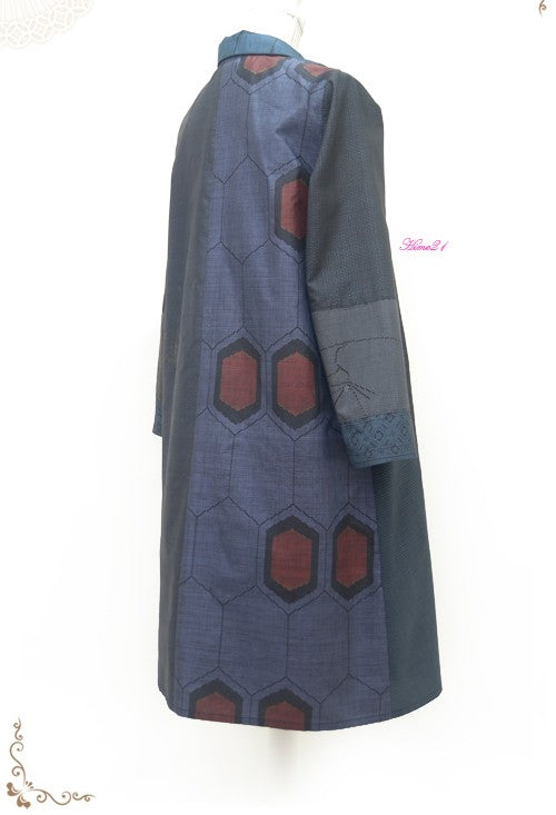 【Upcycled】Shirt dress (navy blue) – remade from a kimono – 100% silk