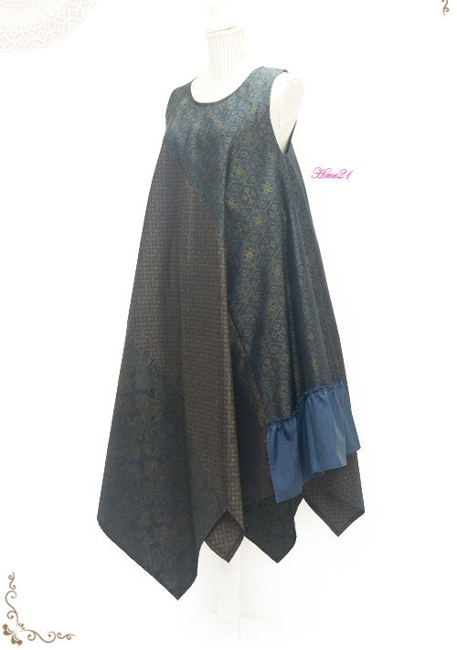 【Upcycled】Ultra-Transformable Dress ‘A-Line Asymmetrical’ (Black-Navy & Green Tones) – Remade from a kimono, 100% silk