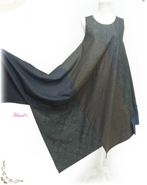 【Upcycled】Ultra-Transformable Dress ‘A-Line Asymmetrical’ (Black-Navy & Green Tones) – Remade from a kimono, 100% silk